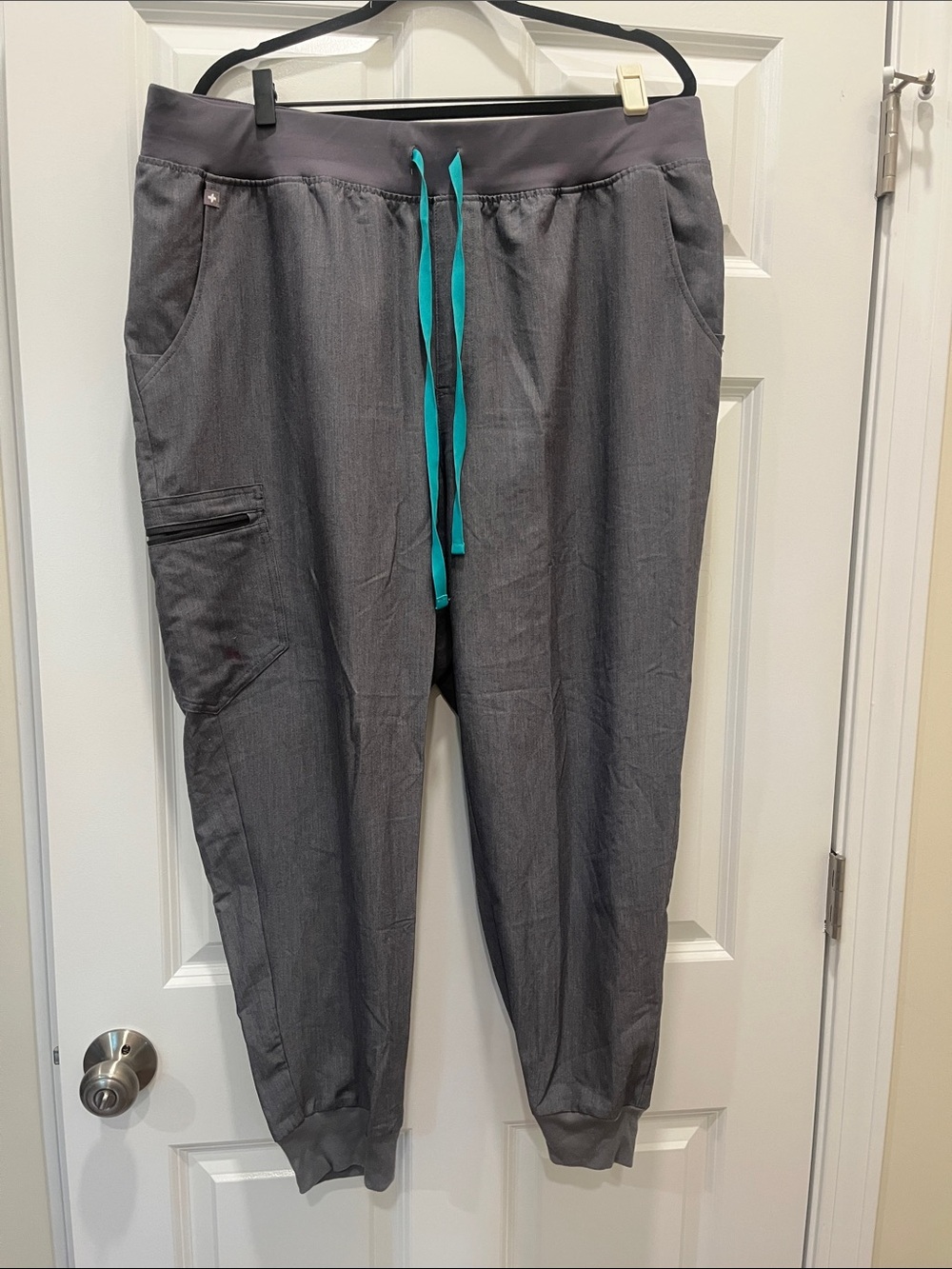 Set of 2 Figs Zamora high waisted joggers